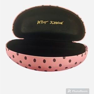 BETSEY JOHNSON Clamshell Hard Case